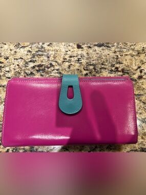 Beautiful Charleston Leathergoods wallet, pink and teal, brand new